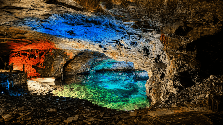 Carnglaze Caverns 768x432