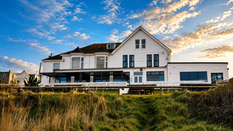 The Bluff Inn 768x432