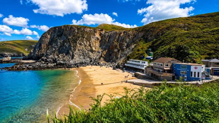 Trevaunance Cove 768x432