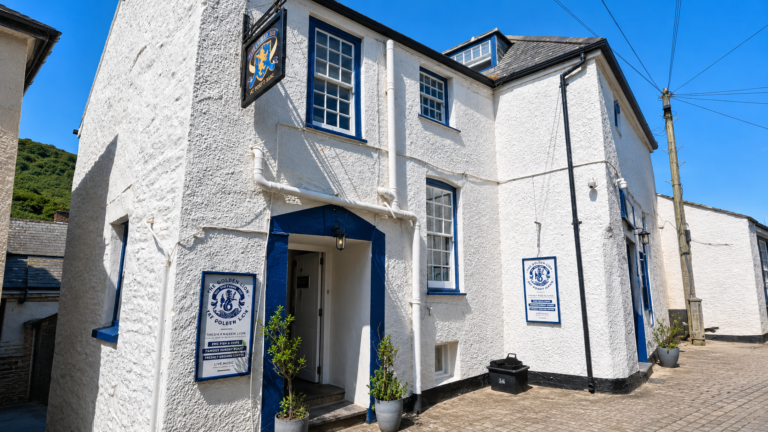 The Golden Lion Port Issac 768x432